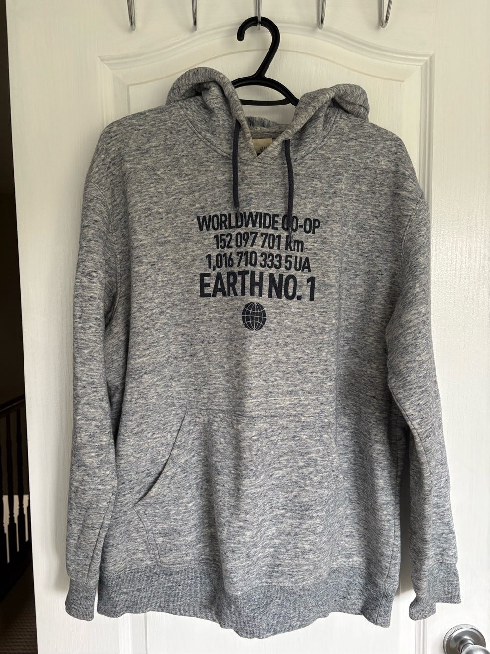 H&M Men's Heather Gray Crewneck Hoodie with 'Earth No.1' Graphic